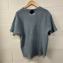 Load image into Gallery viewer, Short Sleeve Top Size Large
