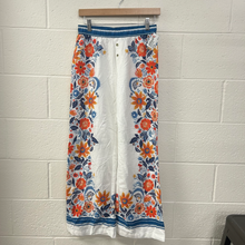 Load image into Gallery viewer, Anthropologie Pants Extra Extra Small
