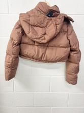 Load image into Gallery viewer, Lulu Lemon Outerwear Size Small
