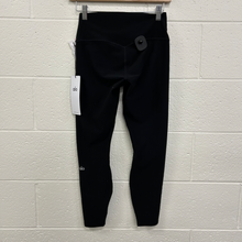 Load image into Gallery viewer, Alo Athletic Pants Size Small
