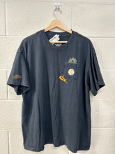 Load image into Gallery viewer, Nike Short Sleeve Top Size Extra Large
