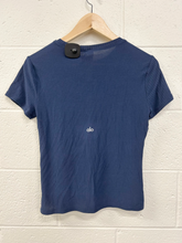 Load image into Gallery viewer, Alo Athletic Top Size Small
