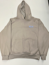 Load image into Gallery viewer, White Fox Sweatshirt Size Medium
