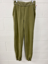 Load image into Gallery viewer, Lulu Lemon Athletic Pants Size Small
