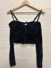 Load image into Gallery viewer, Windsor Long Sleeve Size Extra Small
