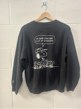 Load image into Gallery viewer, Uniqlo Sweatshirt Size Medium
