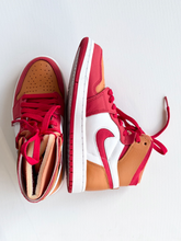 Load image into Gallery viewer, Jordan Casual Shoes Womens 6
