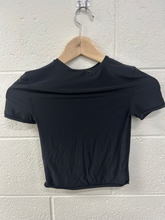 Load image into Gallery viewer, Aerie Short Sleeve Top Extra Extra Small
