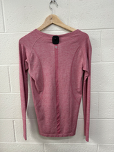 Load image into Gallery viewer, Lululemon Athletic Top Size Large

