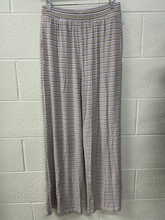 Load image into Gallery viewer, Abercrombie &amp; Fitch Pants Size 3/4 (27)
