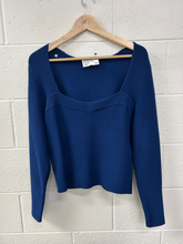 Load image into Gallery viewer, Abercrombie &amp; Fitch Long Sleeve Top Size Extra Large
