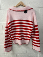Load image into Gallery viewer, Nicole Miller Sweater Size Medium
