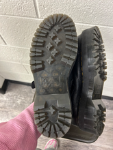 Load image into Gallery viewer, Dr Martens Casual Shoes Womens 9
