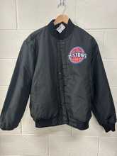 Load image into Gallery viewer, Heavy Outerwear Size Medium
