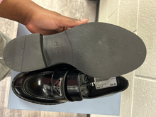 Load image into Gallery viewer, Casual Shoes Womens 9.5
