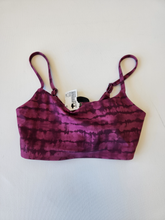 Load image into Gallery viewer, Athleta Sports Bra Size Small
