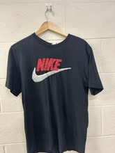 Load image into Gallery viewer, Nike Short Sleeve Top Size Small
