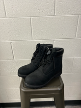 Load image into Gallery viewer, Timberland Boots Mens 12
