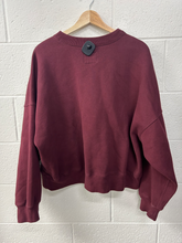 Load image into Gallery viewer, Abercrombie &amp; Fitch Sweatshirt Size Extra Large
