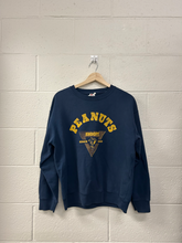 Load image into Gallery viewer, Uniqlo Sweatshirt Size Medium
