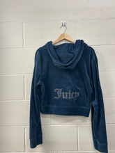 Load image into Gallery viewer, Juicy Couture Sweatshirt Size Extra Large
