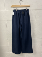Load image into Gallery viewer, Pants Size Extra Small
