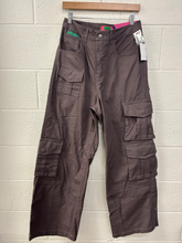Load image into Gallery viewer, Empyre Pants Size 5/6 (28)
