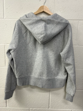 Load image into Gallery viewer, Vuori Sweatshirt Size Medium
