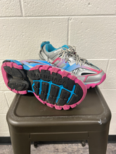 Load image into Gallery viewer, Womens Athletic Shoes Womens 10
