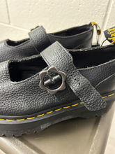 Load image into Gallery viewer, Dr Martens Casual Shoes Womens 9
