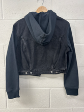 Load image into Gallery viewer, Levi Denim Outerwear Size Extra Small
