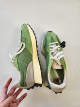 Load image into Gallery viewer, New Balance Mens Athletic Shoes Mens 10

