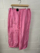 Load image into Gallery viewer, Anthropologie Pants Size 7/8 (29)
