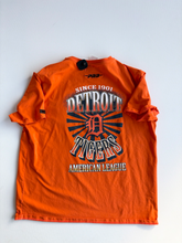 Load image into Gallery viewer, Athletic Top Size XXL
