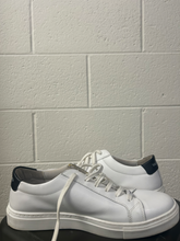 Load image into Gallery viewer, Casual Shoes Mens 12
