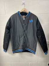Load image into Gallery viewer, Nfl Heavy Outerwear Size Extra Large
