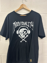 Load image into Gallery viewer, Cult Of Individuality T-shirt Size Extra Large
