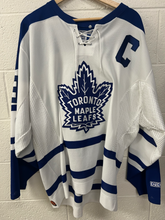 Load image into Gallery viewer, Nhl Mens Fan Apparel Size Large
