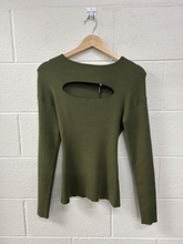 Load image into Gallery viewer, Pretty Little Thing Long Sleeve Top Size Small
