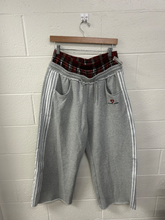 Load image into Gallery viewer, Pants Size Medium
