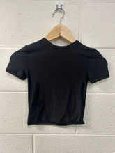 Load image into Gallery viewer, Aerie Short Sleeve Top Extra Extra Small

