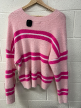 Load image into Gallery viewer, No Boundaries Sweater Size XXL
