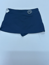 Load image into Gallery viewer, Edikted Shorts Size Extra Small

