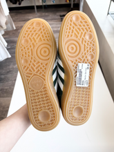 Load image into Gallery viewer, Adidas Casual Shoes Mens 8
