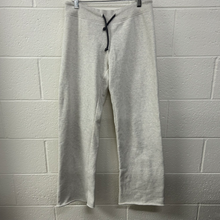 Load image into Gallery viewer, Brandy Melville Pants Size Medium
