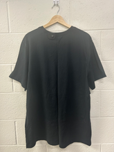 Load image into Gallery viewer, Jordan T-shirt Size XXL
