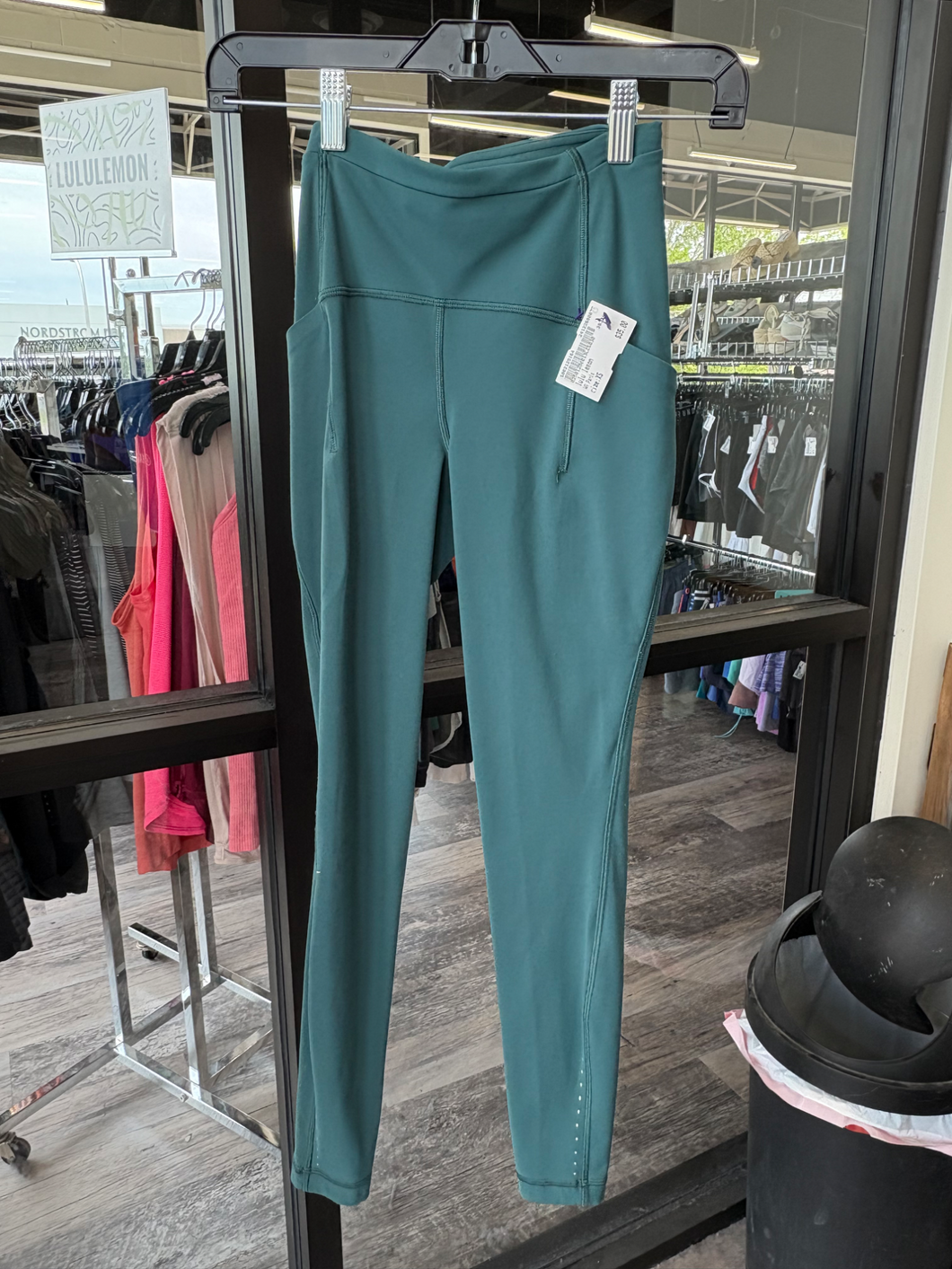 Lulu Lemon Athletic Pants Size Extra Small