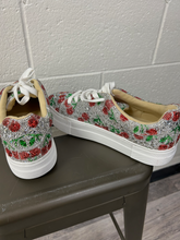 Load image into Gallery viewer, Betsey Johnson Casual Shoes Womens 7.5
