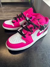 Load image into Gallery viewer, Jordan Casual Shoes Womens 8
