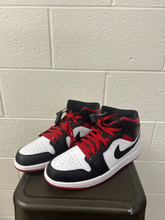 Load image into Gallery viewer, Jordan Casual Shoes Mens 10

